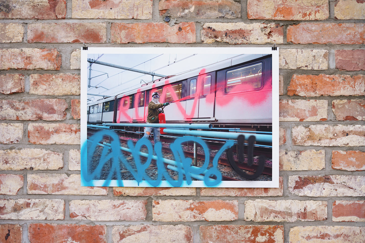 Gentle People Tour / 1UP & OLF – Special Edition »Fire Extinguisher Sydney Metro«